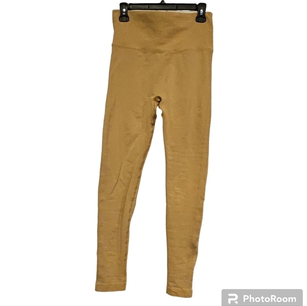 Mustard Scrunch Seamless High Waist Butt Lifting Yoga Leggings Size M